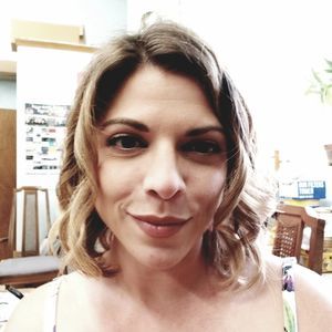 Meet your Posher, Elaine